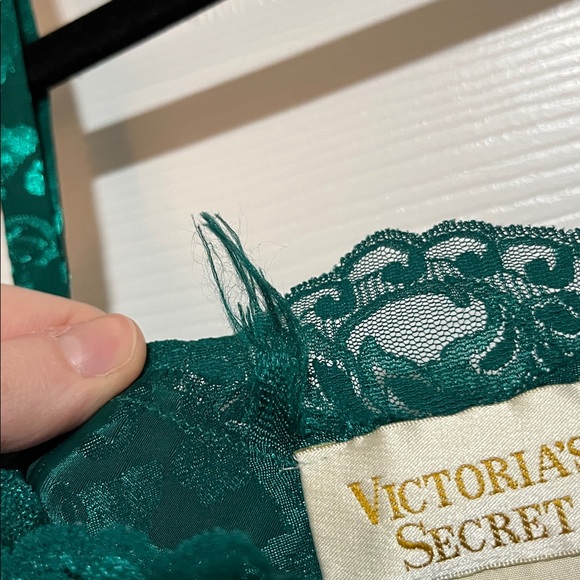 Vintage Victoria’s Secret Slip - Picture 6 of 8